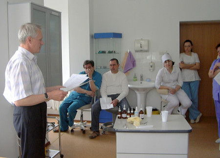 Встреча заместителя управляющего Центра медицинского права Новоселова В.П. с коллективом стоматологической клиники «Сейлак»
