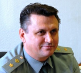 Начальники военно-медицинских управлений МО и ВВ МВД РФ - близнецы ? (рис. 2)