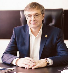 Отличник социально-трудовой сферы не знает правовых норм? (рис. 1)